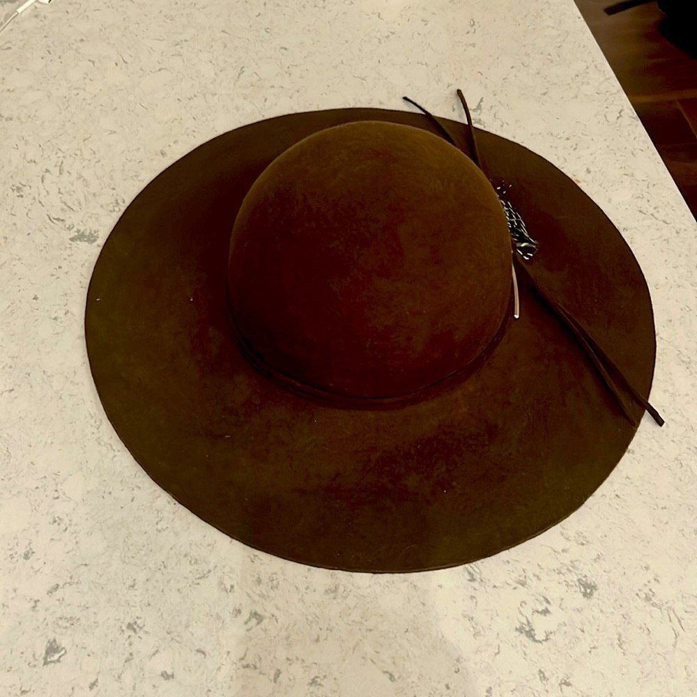 Wool felt hat